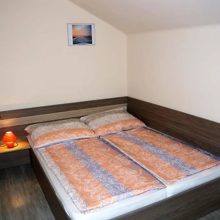 In 18525 Apartmán *