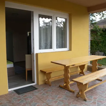 Apartament Near In 18525