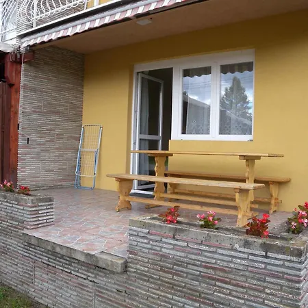 Near In 18525 Apartament *