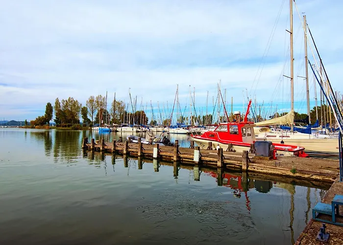 Near In 18525 Apartamento Balatonföldvár