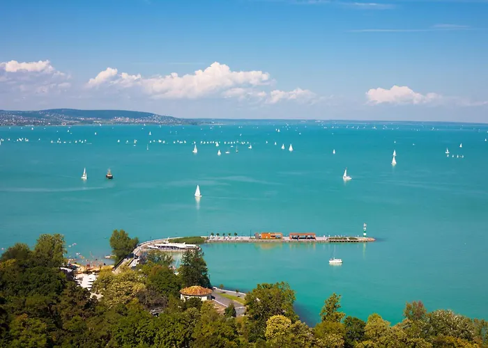 Near In 18525 Apartment *